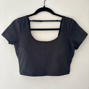 Gilly Hicks Recharge Black Athletic Crop Top Size L